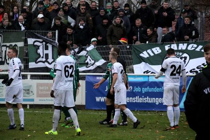 VfB-Rudelbildung gegen den LSK - Foto SR