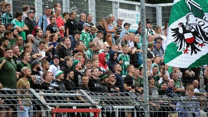 VfB Lübeck - Anhänger - Foto SR