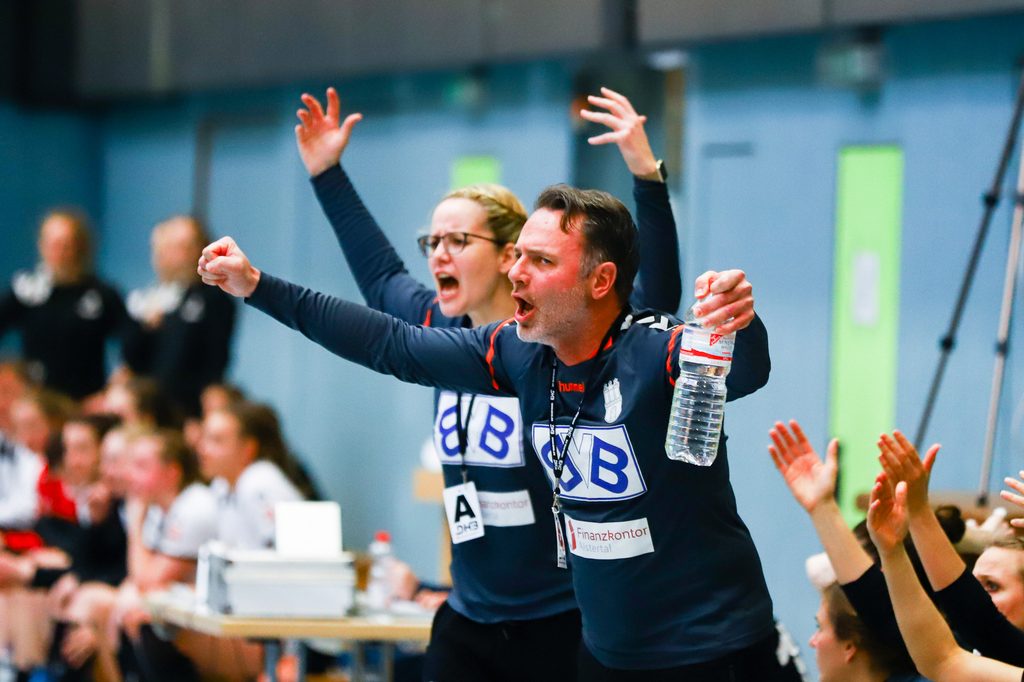 Trainiert seine Mannschaften per Smartphone: Olaf Schimpf (Foto: Lobeca/Ralf Homburg)