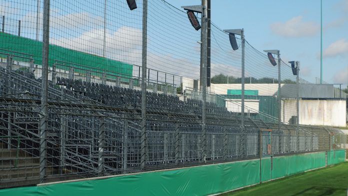 VfB - Ausweichsitztribüne für Pauli - Foto SR