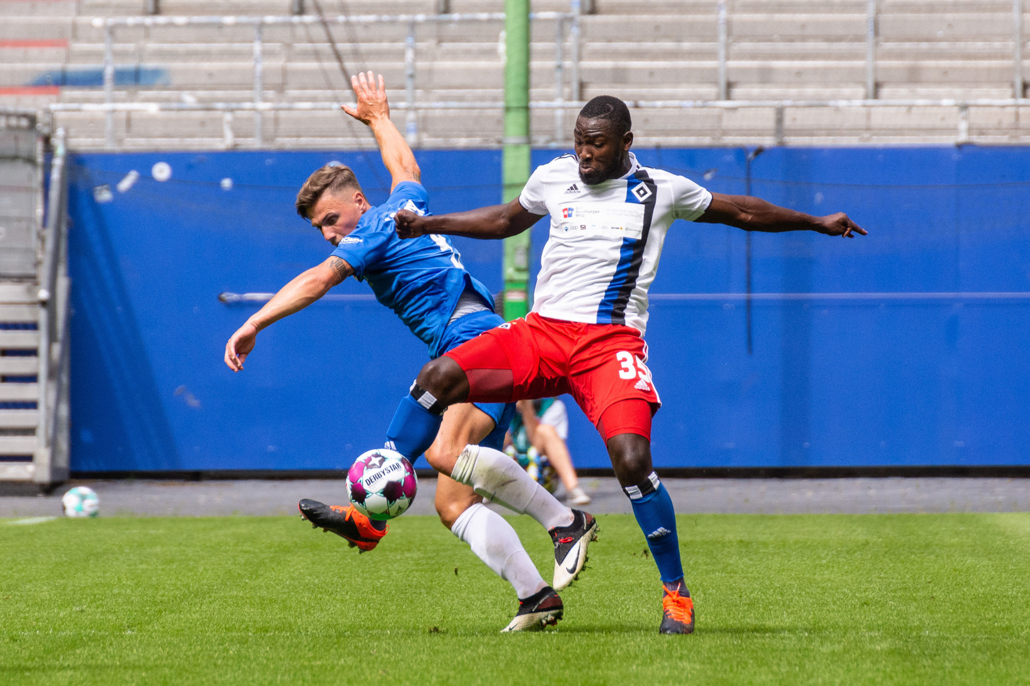 50.000 sehen ersten HSVSieg und einen „fehlerfreien“ Innenverteidiger