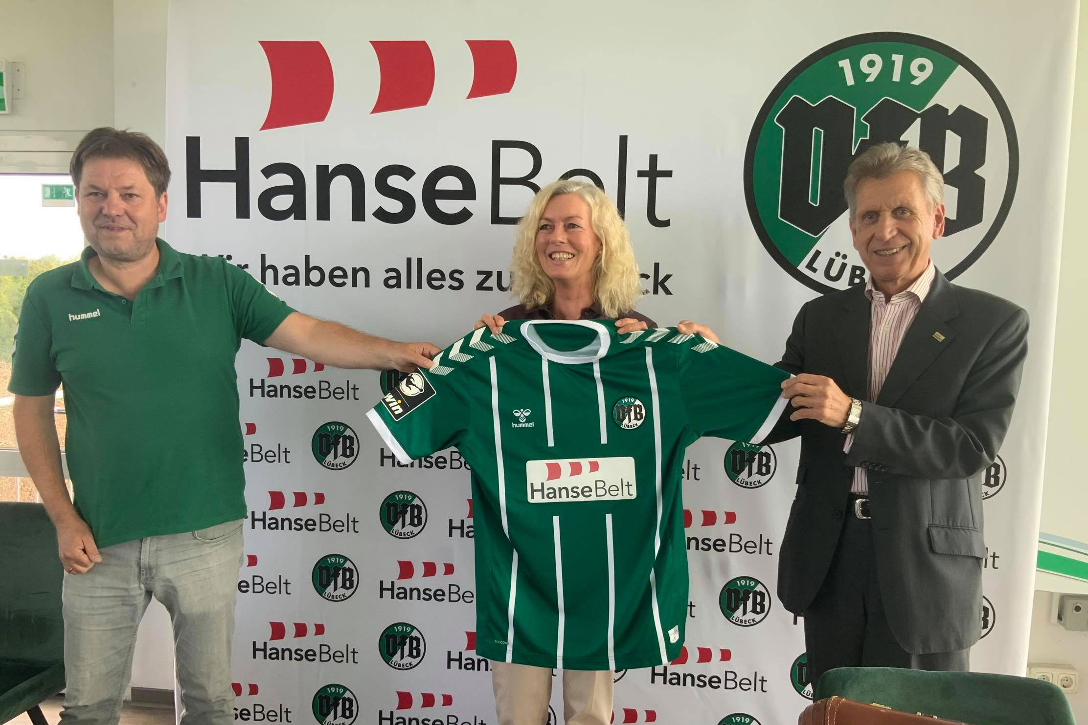 Vfb Lubeck Und Hansebelt Wir Haben Alles Zum Gluck Alle Hintergrunde Zum Neuen Trikotpartner Des Drittligisten Hl Sports