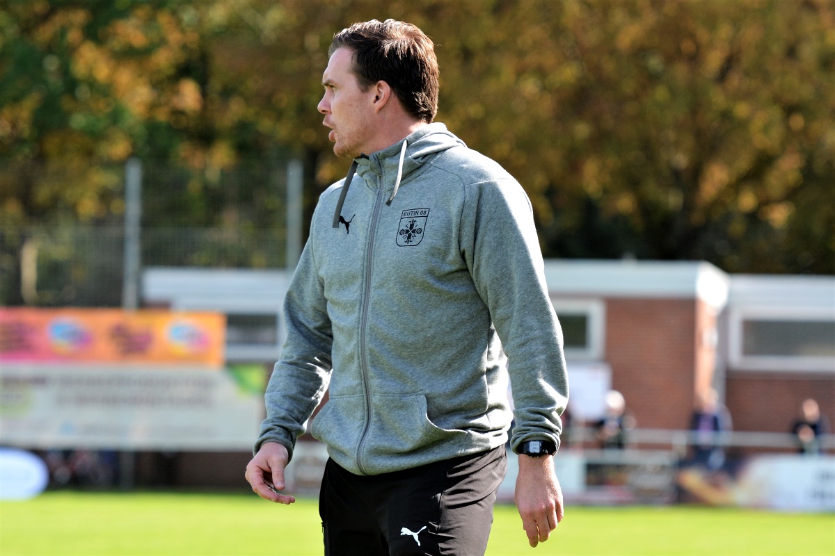 Eutin 08, Trainer Dennis Jaacks. Foto Kaben