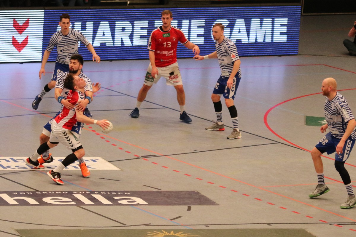 Tissier wird unsanft gebremst_9451 kbi