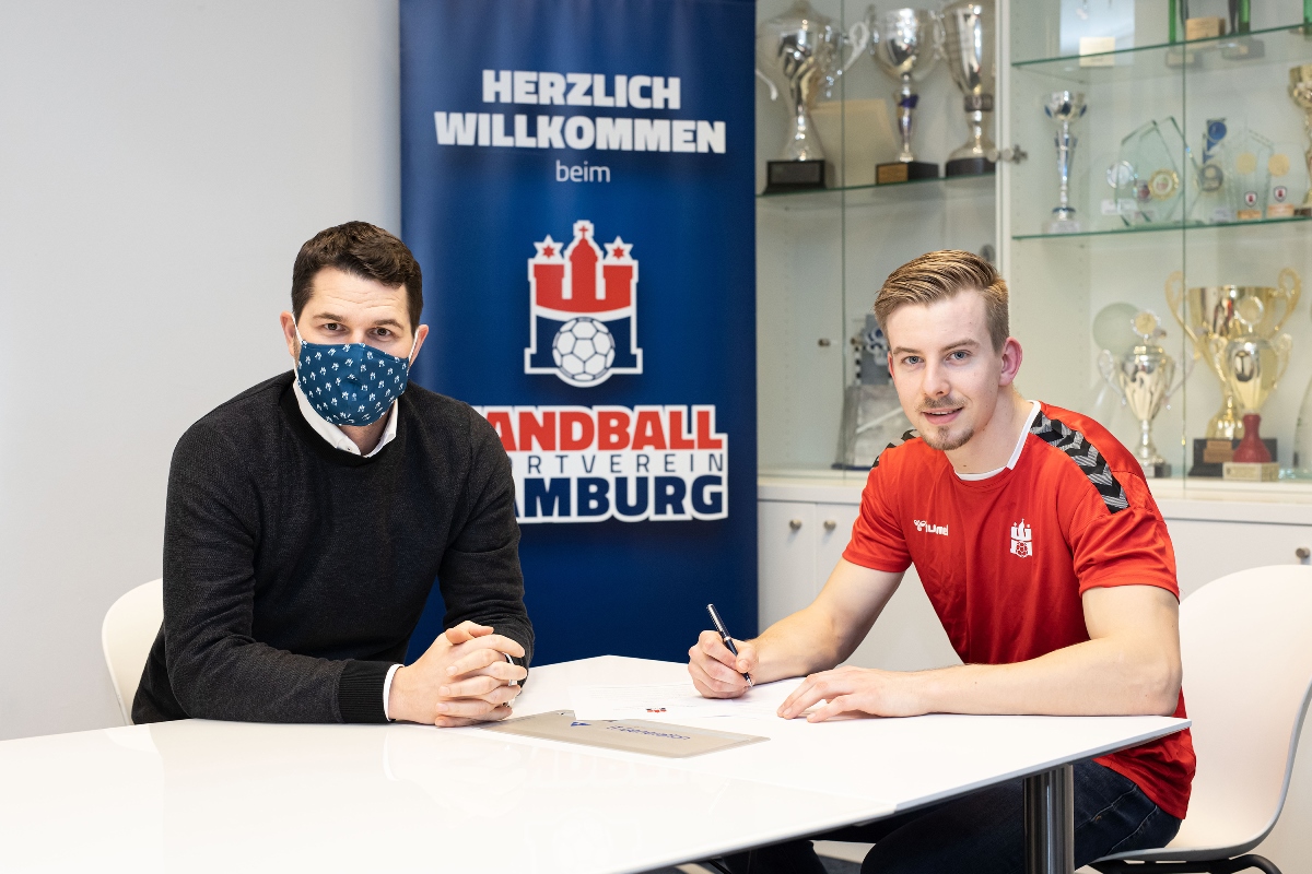 Jonas Gertges mit Geschäftsführer Sebastian Frecke
