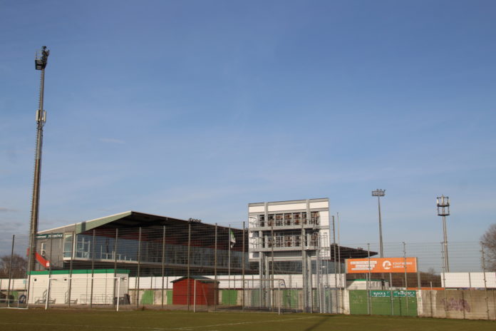 Lohmühle, Blick vom Trainingsplatz, VfB Lübeck