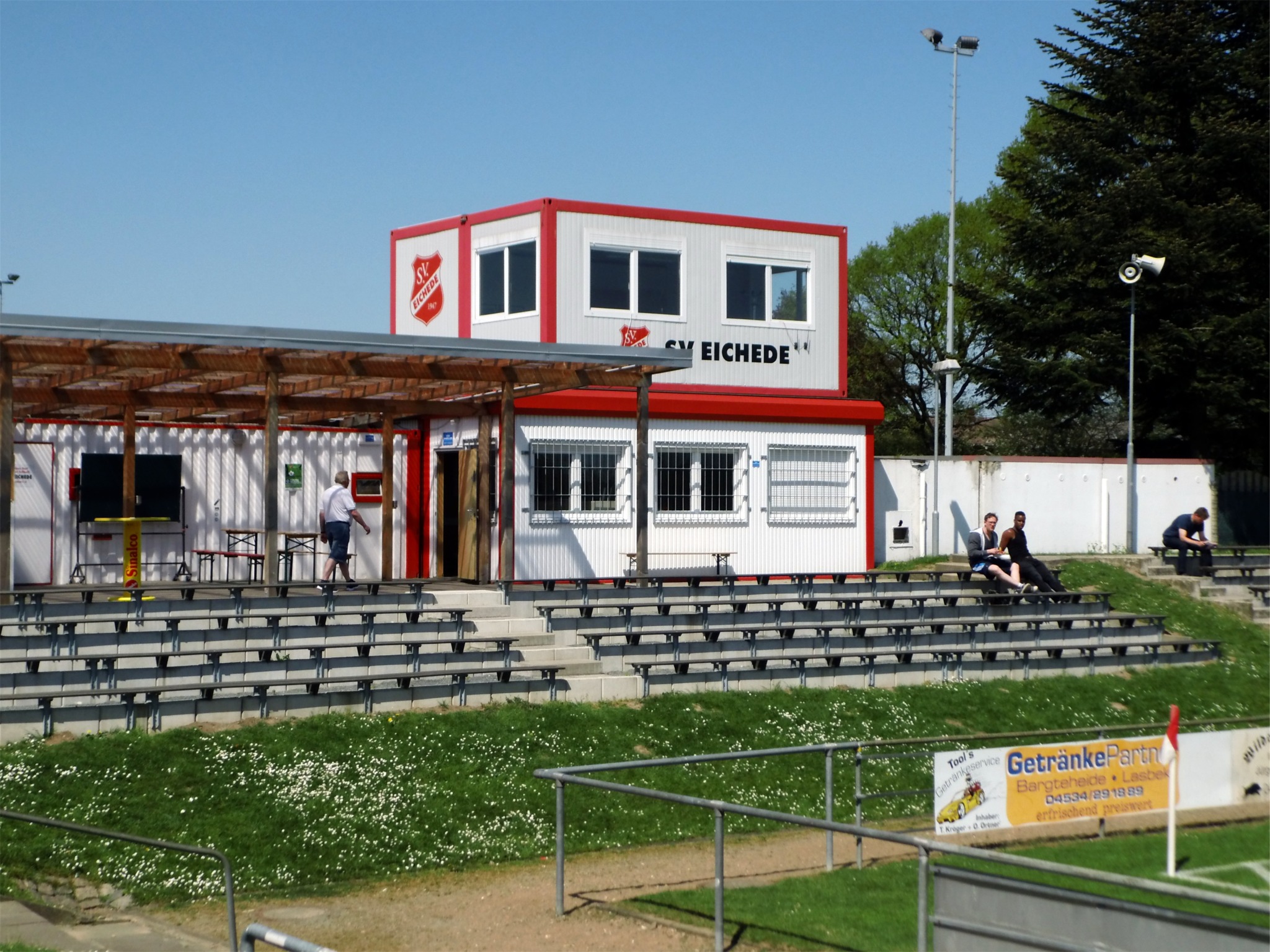 Ernst-Wagener-Stadion - Foto Russau