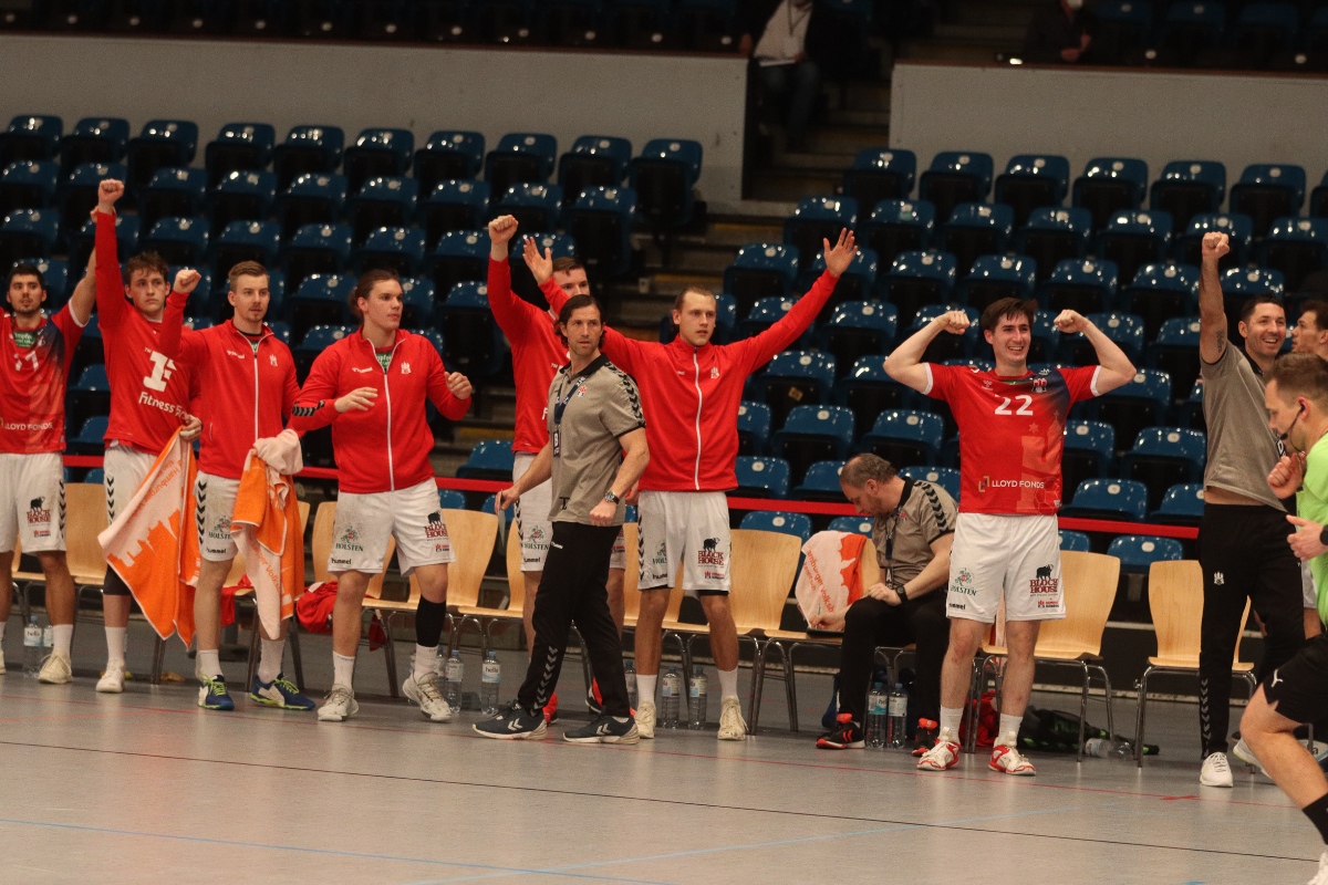 HSV_Bank jubelt mit_43767_Ralf_Homburg