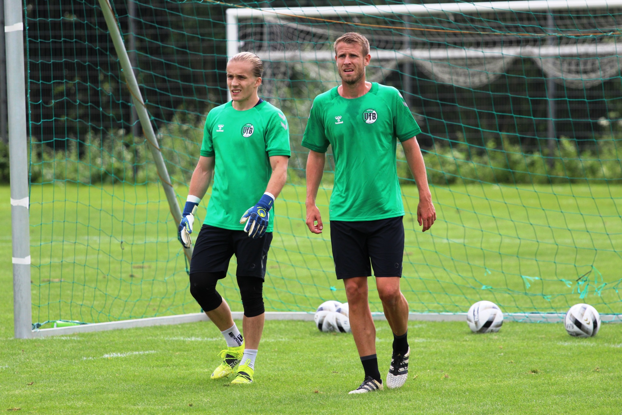 Probekeeper Julius Schmid und Tommy Grupe (re.)