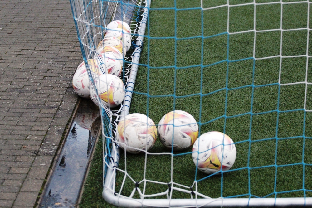 Fußball, Bälle im Tor