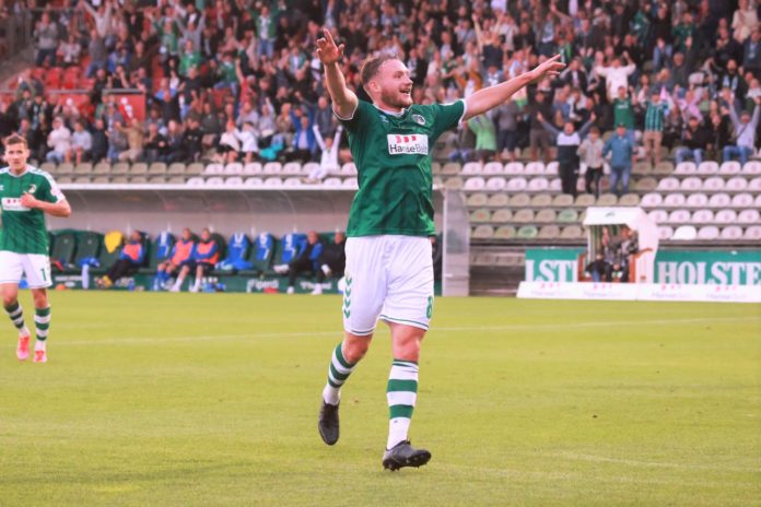 Florian Egerer (VfB Lübeck) jubelt