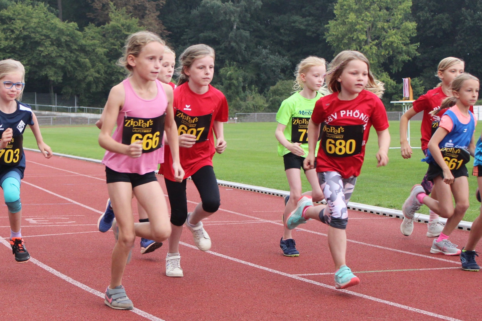 Nachwuchs eifrig unterwegs über zwei Runden › HLSPORTS