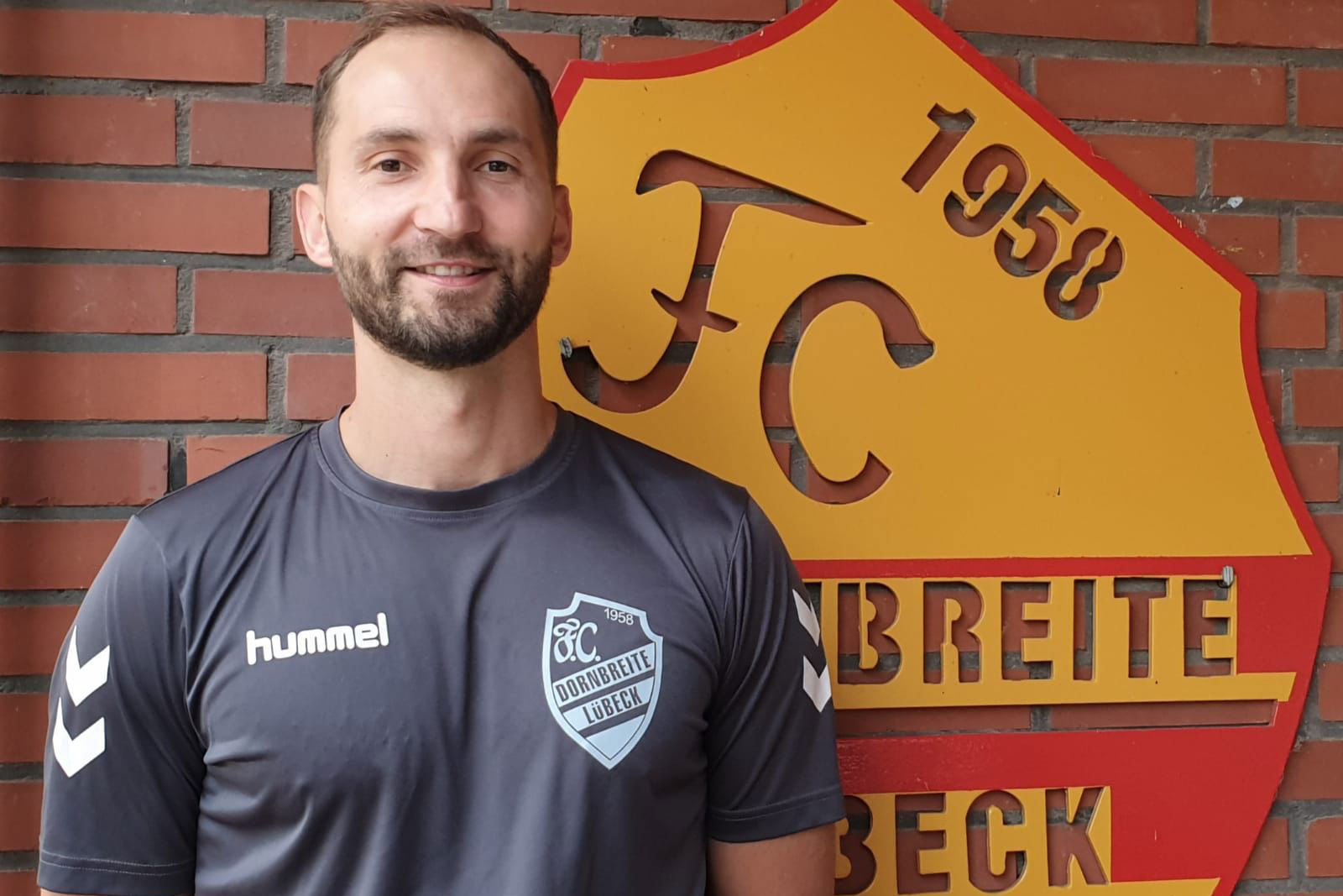 Einigung erzielt FC Dornbreite verpflichtet Thomas Manthey als neuen