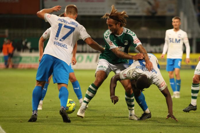 Felix Drinkuth (VfB Lübeck) im Spiel gegen den 1. FC Phönix Lübeck