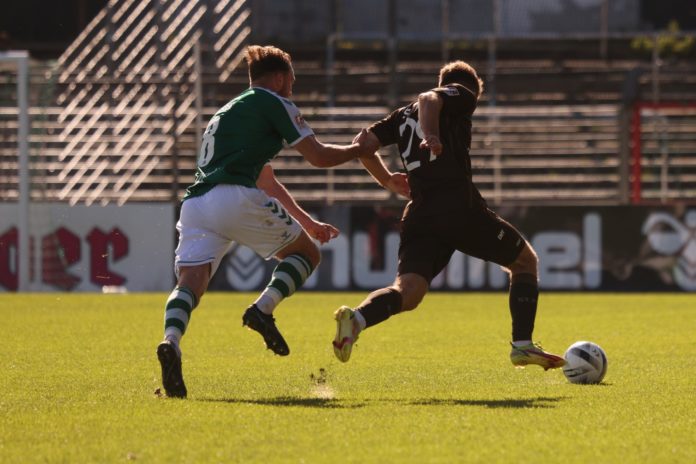 Florian Egerer (VfB Lübeck) musste gegen den FC St. Pauli viel arbeiten