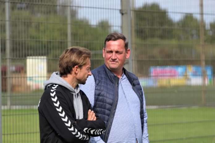 Team-Manager Daniel Pauls und Sportvorstand Sebastian Harms (VfB Lübeck)