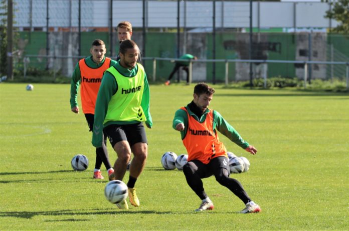 Training beim VfB Lübeck mit Manuel Farrona Pulido und Felix Drinkuth
