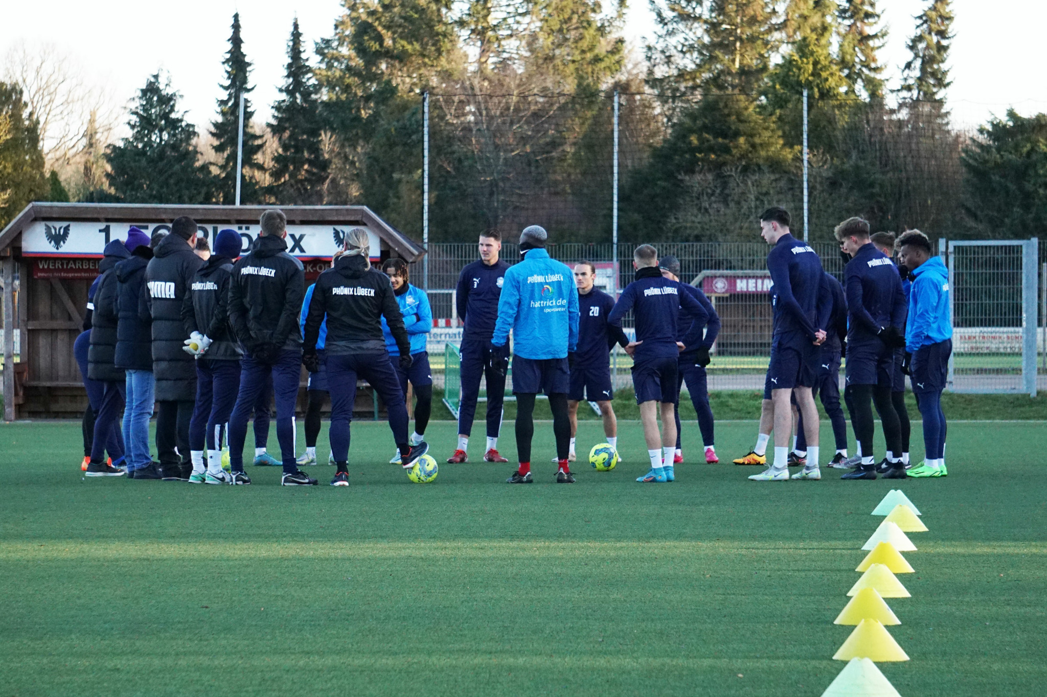 Alte und neue Gesichter beim Trainingsauftakt von Phönix Lübeck › HLSPORTS