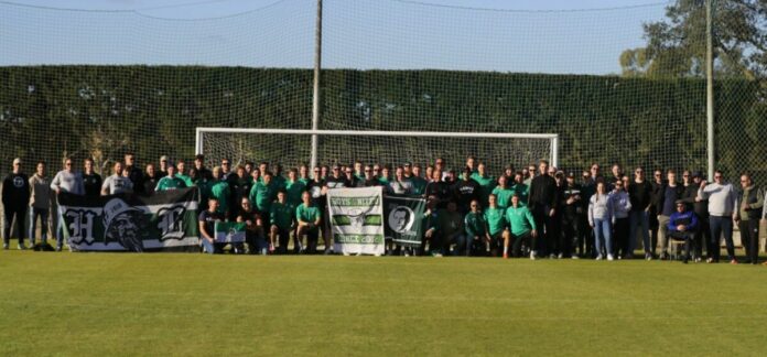 VfB Lübeck mit Fans in Chiclana in Spanien