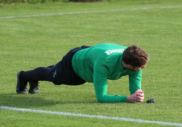 Eric Gründemann (Torwart VfB Lübeck), Training