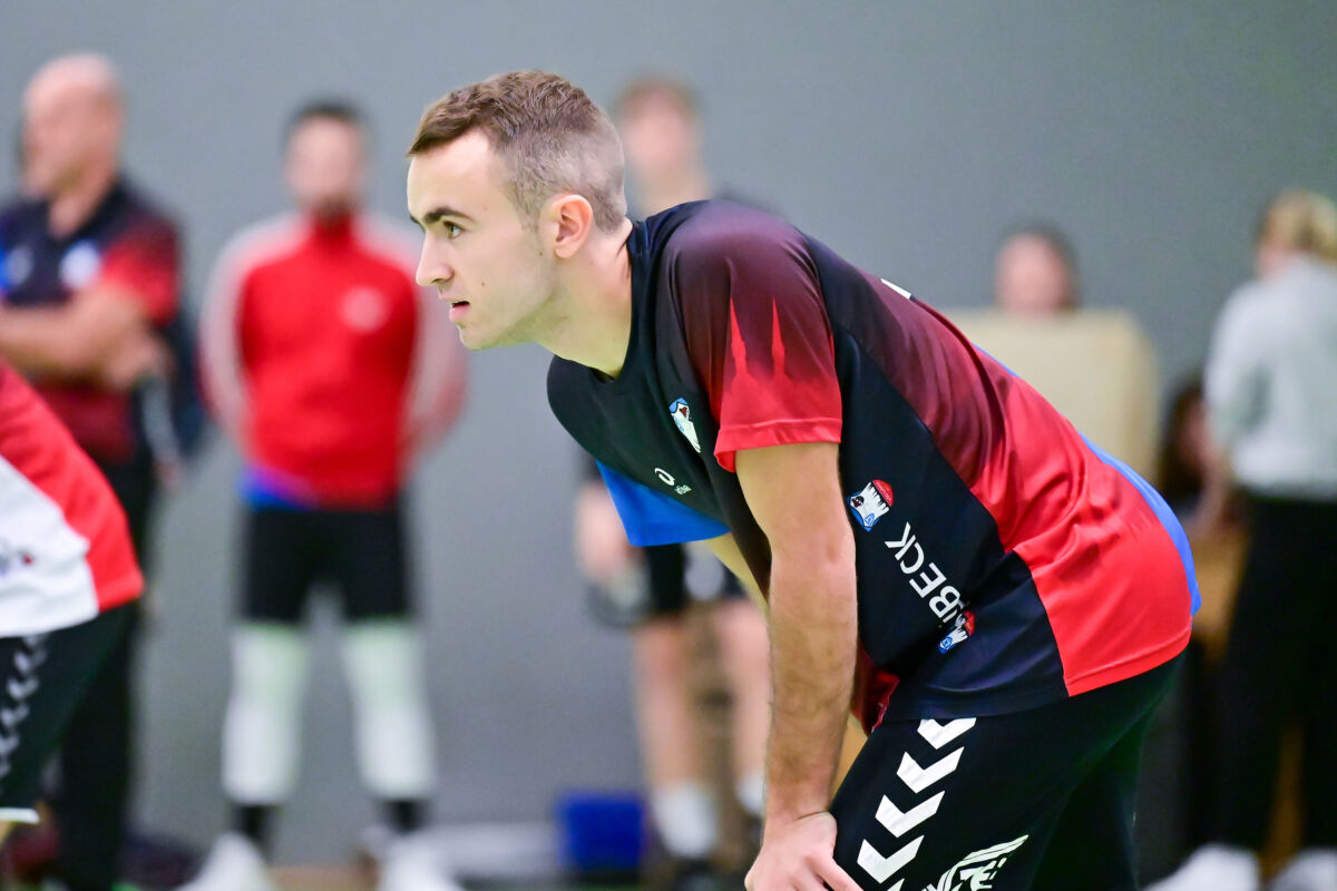 Premiere: Lübecker Tilo Rietschel will Weltcup-Punkte auf Tahiti holen ...