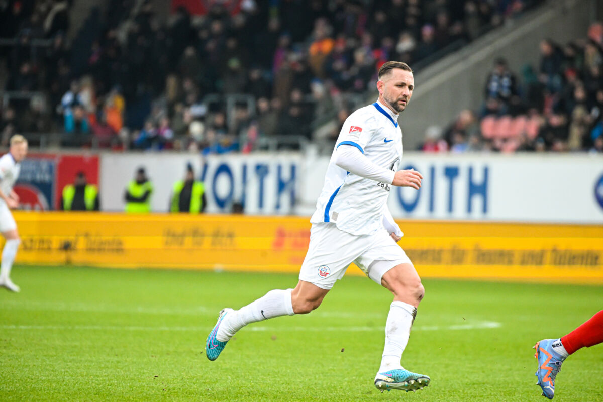 „Hobbyfußballer“ von Hansa Rostock wie ein Absteiger SchwartzDebüt