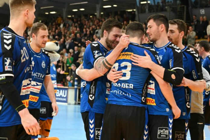 Team feiert Schrader