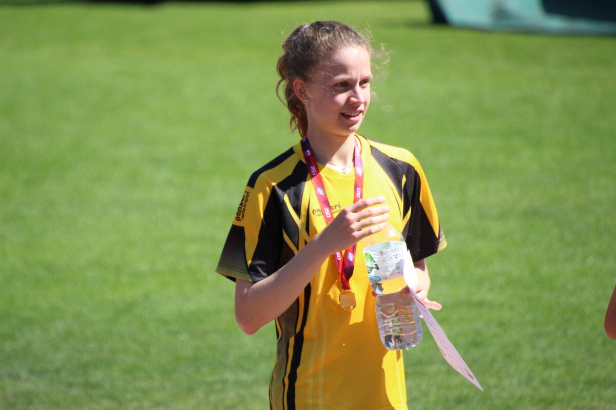 Adia Budde und Meike Haiduk erfüllen U20EMNorm › HLSPORTS