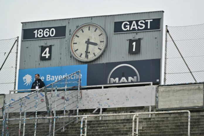 Anzeigetafel TSV 1860 München, Grünwalder Straße