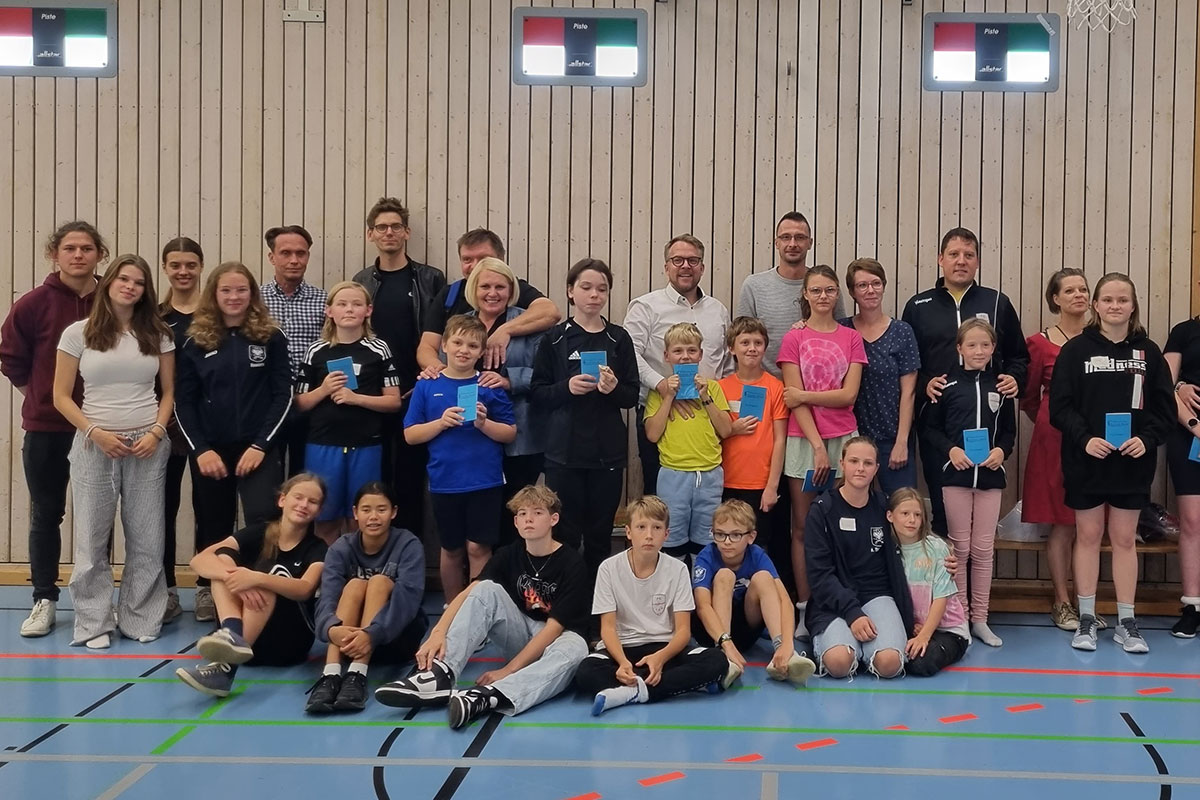 Fechtpass Zehn neue Turnierfechter für Schleswig-Holstein | HL-SPORTS - Sport ...