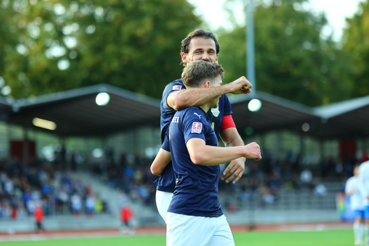 Dank des Kapitäns Phönix Lübeck hält Oldenburg auf Distanz › HLSPORTS