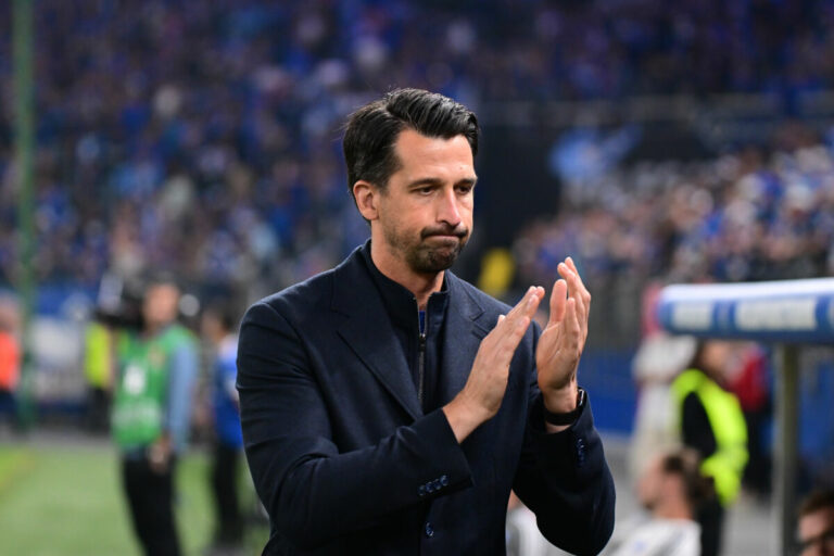 „Nur der HSV“: Boldt verabschiedet sich verärgert – Fliegt Baumgart gleich mit?