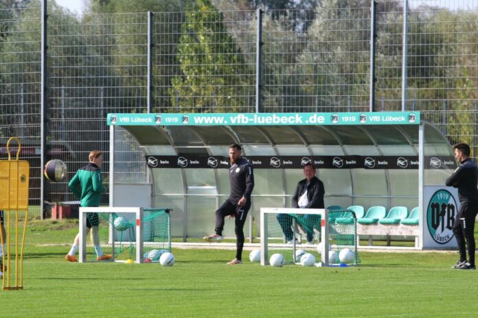 Auftakt in die Woche, Training, VfB Lübeck