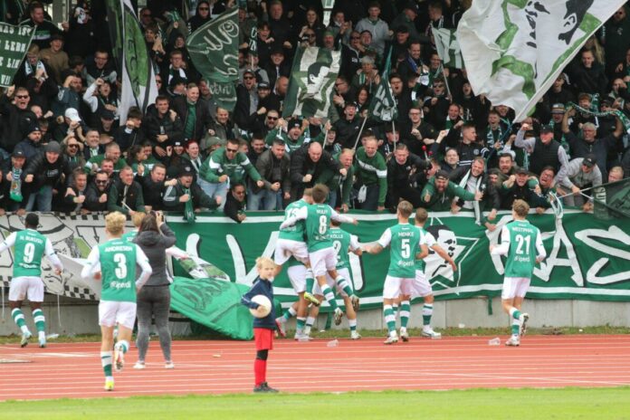 VfB Lübeck jubelt beim Derby