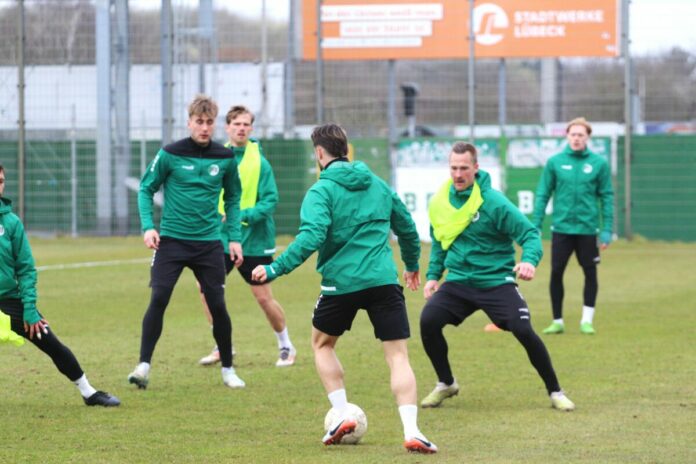 Das erste Training der Woche beim VfB Lübeck
