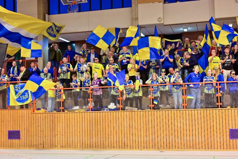 To/Lee um Drittligaaufstieg gegen Meister und Vizemeister Niedersachsen/Bremen