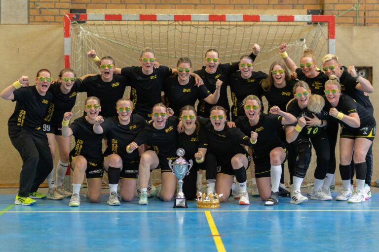 „Elbdiven“ verabschiedeten sich zuhause meisterlich gegen Bargteheide