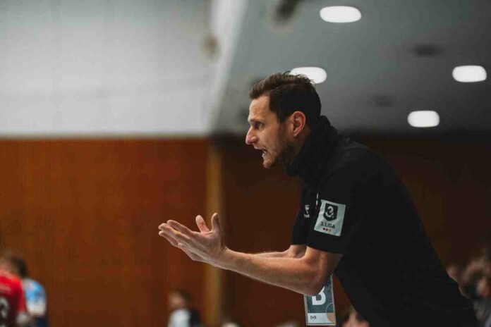 Trainer Nico Kibat