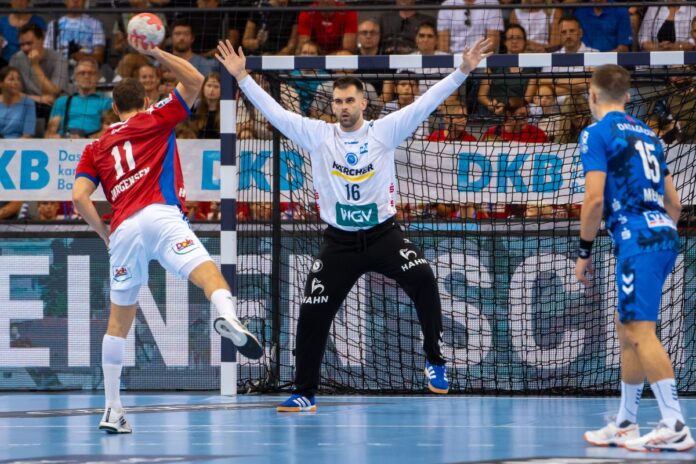Nicolaj Jorgensen vom HSVH Foto Max Petershans