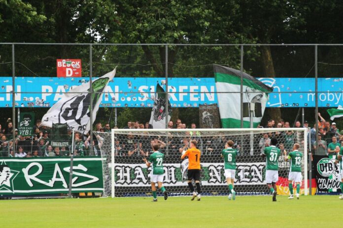 VfB Lübeck vor den eigenen Fans