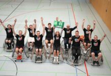 Die siegreiche Mannschaft der RADIO LÜBECK MEETS HL-SPORTS Allstars. Foto: Lobeca/Holm