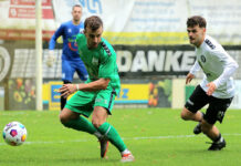 Verrücktes Derby an der Spitze