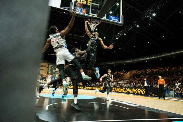 lobeca_232384_bjoern-ole_kehm_20251107