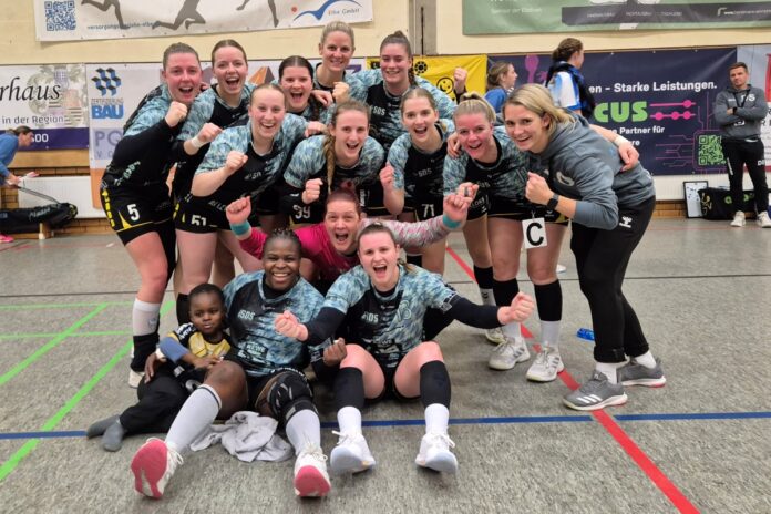 Elbdiven feiern Sieg