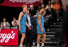 Angeschlagene Towers zum Jahreswechsel in Istanbul