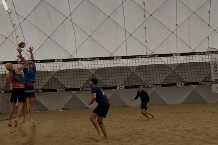 Beachvolleyball-Turnier in Kiel (1)