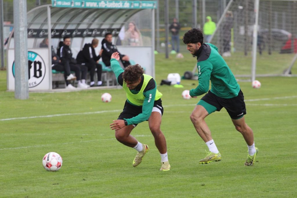 img 6949 @ Viele Probespieler beim VfB Lübeck: „Es sind ein paar interessante Jungs dabei…