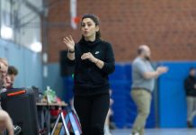 Meistertrainerin bleibt bei den Bees