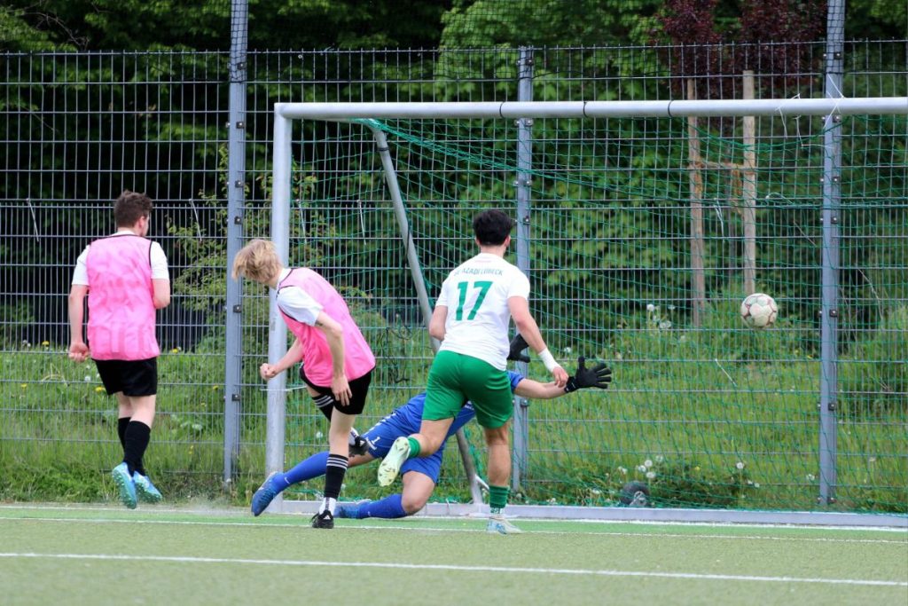 lonne tor @ Monte-Kicker holen sehenswert 0:2 auf - TSV Gudow mit Big-Points im Abstiegskampf