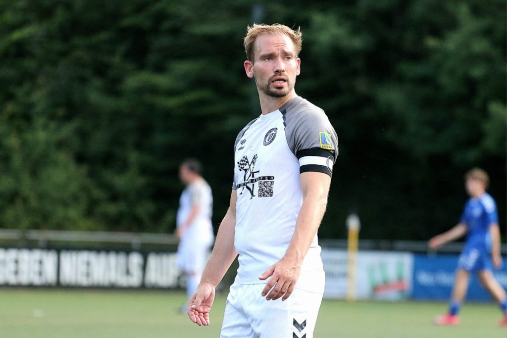 „Das wird einfach ein richtig heißes Spiel, das kann von außen nur Spaß machen“ 1 simon @ „Das wird einfach ein richtig heißes Spiel, das kann von außen nur Spaß machen“